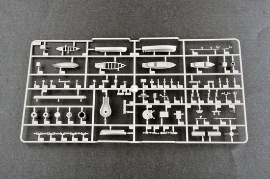 Trumpeter 03710 HMS Hood Battle Cruiser 1:200
