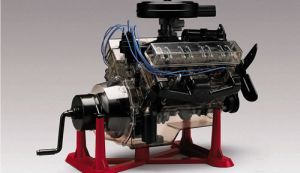 Revell 858883 Visible V-8 Engine Model