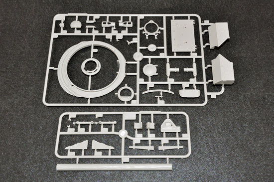 Trumpeter 05547 Soviet T-10A Heavy Tank 1:35
