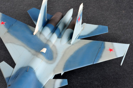 Trumpeter Russian Su-33UB Flanker D 01669 1:72