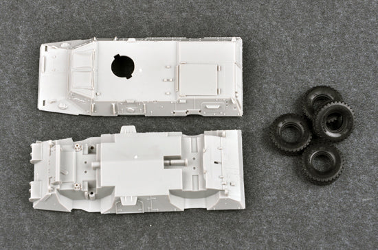 Trumpeter 07131 M1117 Guardian Armored Security Vehicle (ASV) 1:72