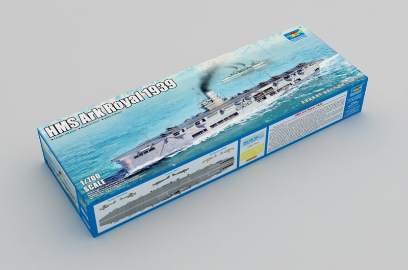 Trumpeter HMS Ark Royal 1939 06713 1:700