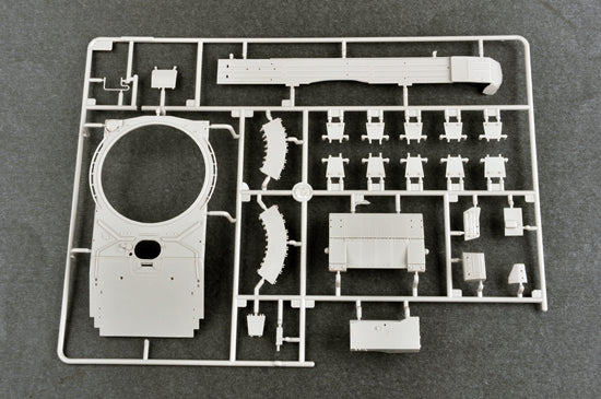 Trumpeter 09507 Russian T-72B2 MBT (ROGATKA) 1:35
