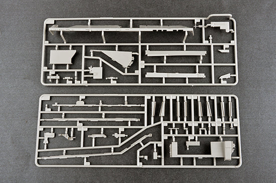 Trumpeter USS Kitty Hawk CV-63 06714 1:700