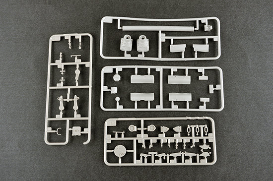 Trumpeter 09525 Russian T-80U MBT 1:35