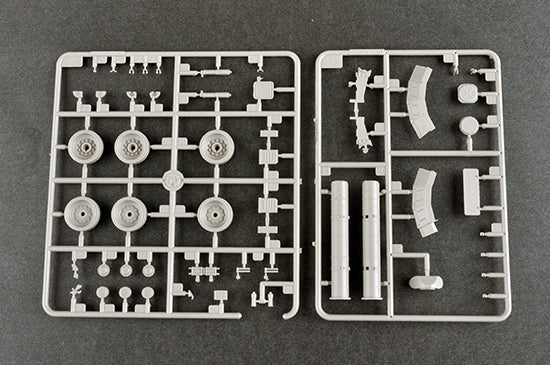 Trumpeter 09525 Russian T-80U MBT 1:35