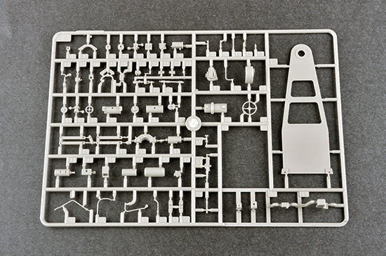 Trumpeter 2P16 Launcher with Missile of 2k6 Luna (FROG-5) 09545 1:35