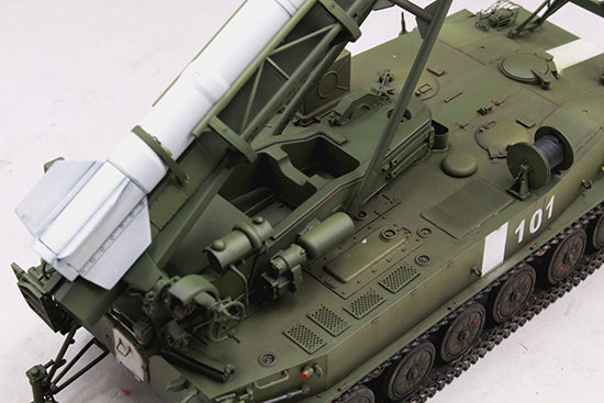 Trumpeter 2P16 Launcher with Missile of 2k6 Luna (FROG-5) 09545 1:35