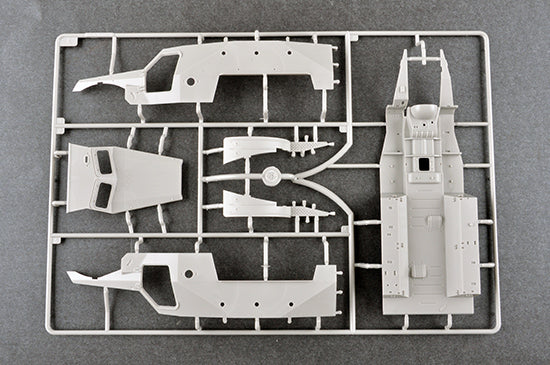 Trumpeter Soviet BTR-152V1 APC 09573 1:35