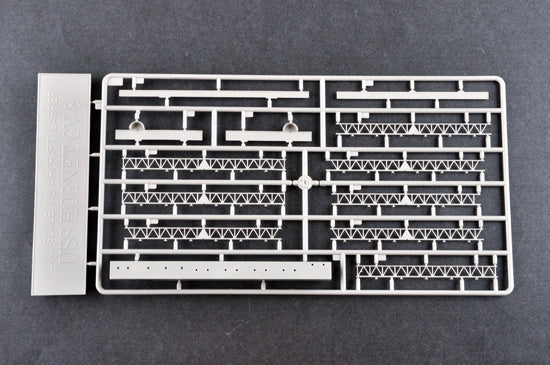 I Love Kit 62001 1:200 USS Hornet CV-8