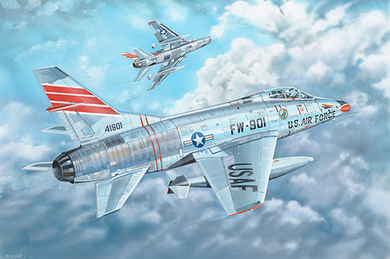 Trumpeter F-100C Super Sabre 03221 1:32