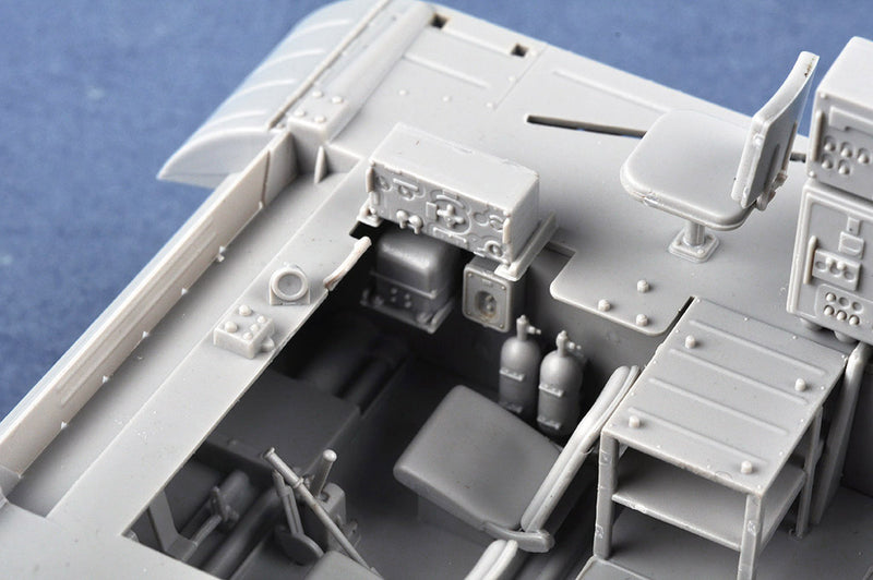 Trumpeter 01024 Ex-Soviet 2P19 Launcher w/R-17 Missile(SS-1C SCUD B)of 8K14 Missile System 1:35