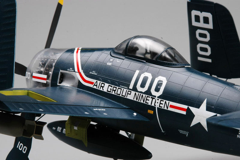 Trumpeter F8F-1 Bearcat 02247 1:32