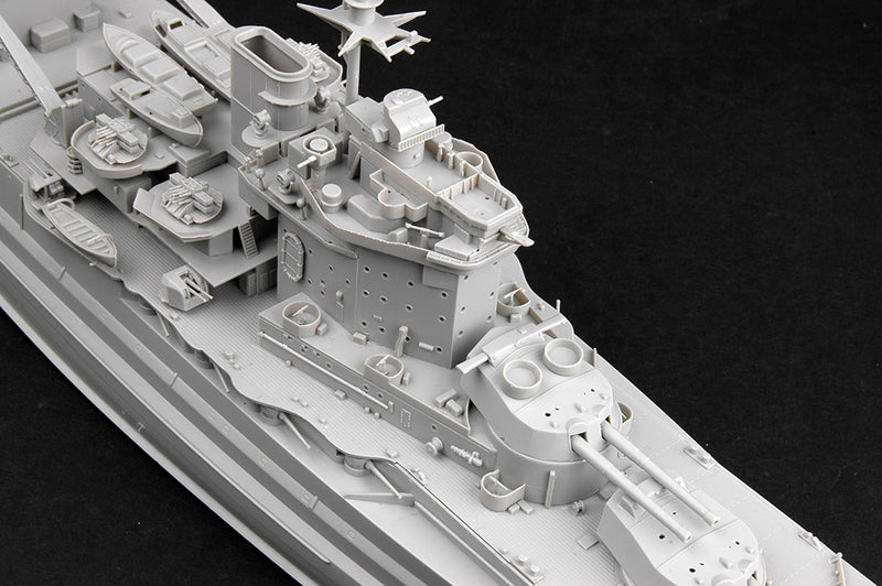 Trumpeter Battleship HMS Warspite 1942 05325 1:350