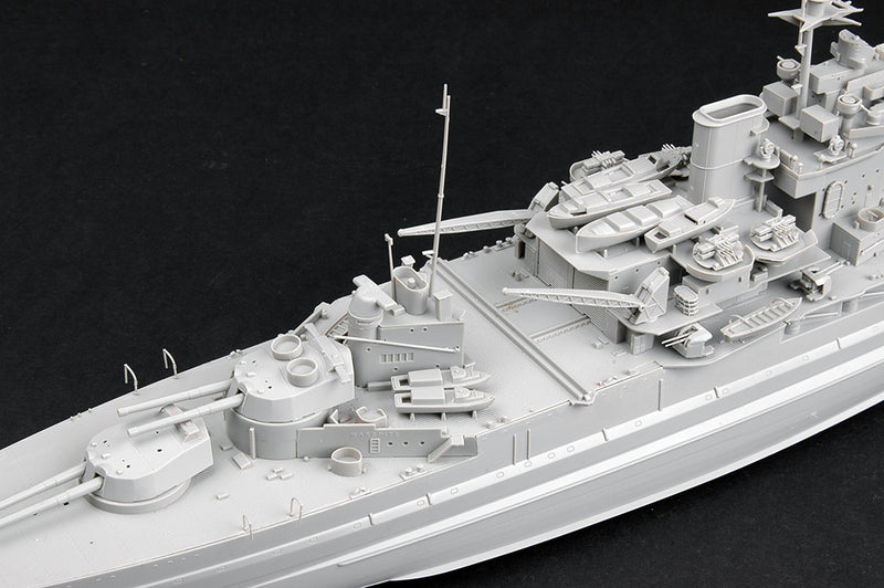 Trumpeter Battleship HMS Warspite 1942 05325 1:350