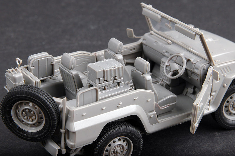 Trumpeter JSDF type 73 Light Truck[shin] 05520 1:35