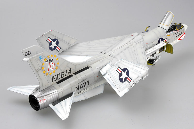 Trumpeter F-8J Crusader 02273 1:32