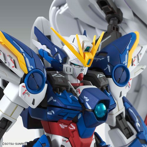 Bandai  2516450 Gundam Wing: Endless Waltz Wing Gundam Zero Ver. Ka Master Grade 1:100 Scale Model Kit