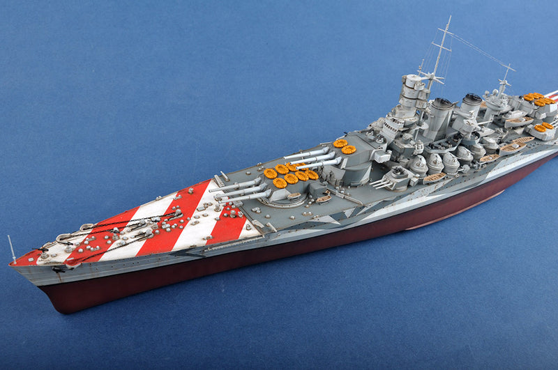 Trumpeter Italian Navy Battleship RN Vittorio Veneto 1940 05320 1:350