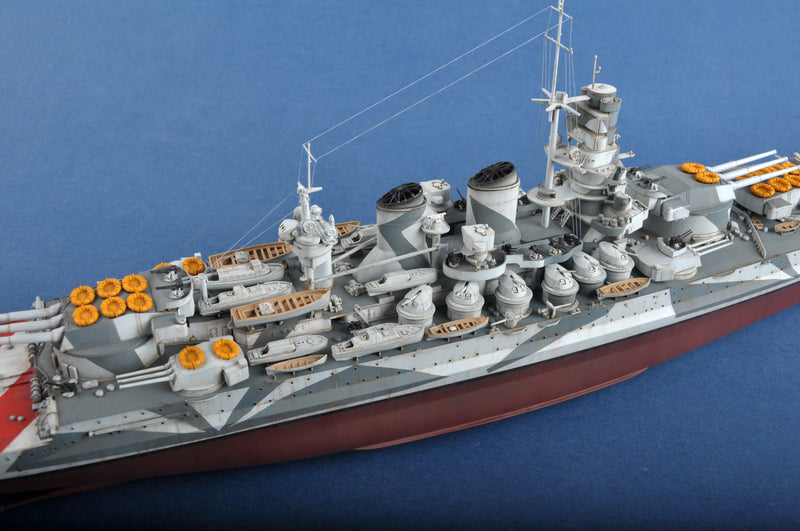 Trumpeter Italian Navy Battleship RN Vittorio Veneto 1940 05320 1:350