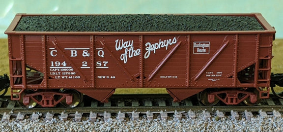 Bluford Shops 63138 2 Bay War Emergency Composite Hopper, Burlington - Way of the Zephyrs/Everywhere West -