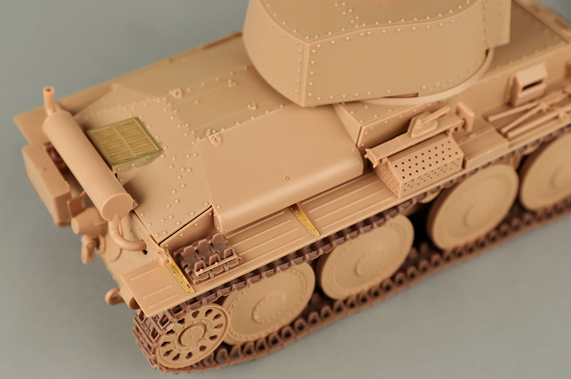 HobbyBoss Pzkpfw 38(t) Ausf.E/F 82603 1:16