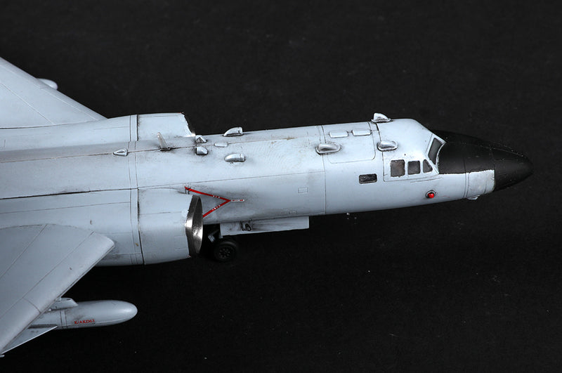 Trumpeter Xian H-6K Bomber 03930 1:144