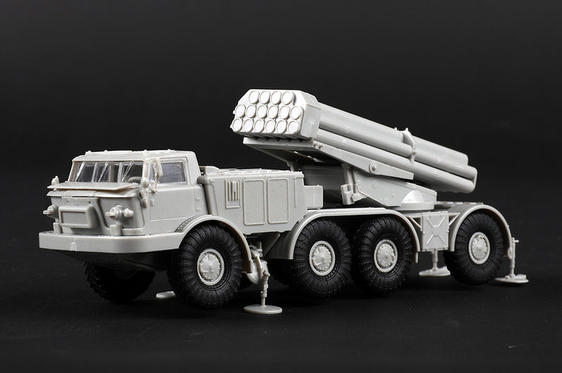 Trumpeter Russian 9P140 TEL of 9K57 Uragan Multiple Launch Rocket System 07180 1:72