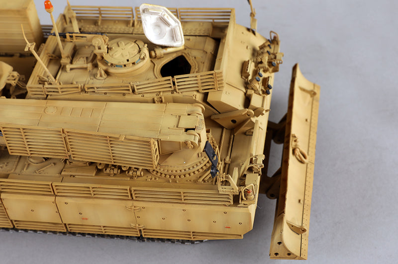 HobbyBoss Bergepanzer BPz3A1 â€œBuffaloâ€ ARV 84566 1:35