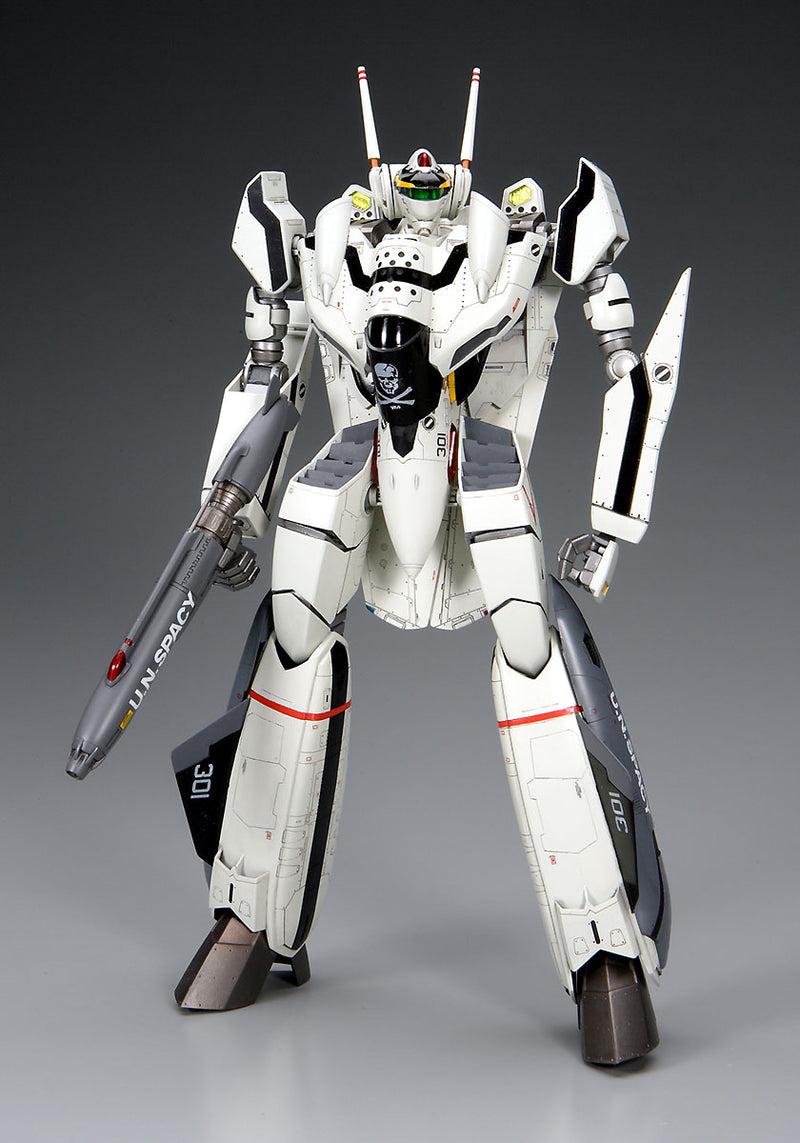 Hasegawa Models 65720 VF-0A/S Battroid “Macross Zero” 1:72 SCALE MODEL KIT