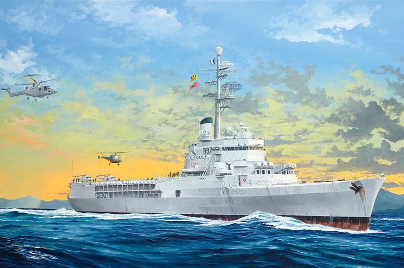 Trumpeter 5635 Jeanne d'Arc French Heli Carrier 1:350