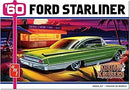 AMT Model 1472M 1/25 1960 FORD STARLINER