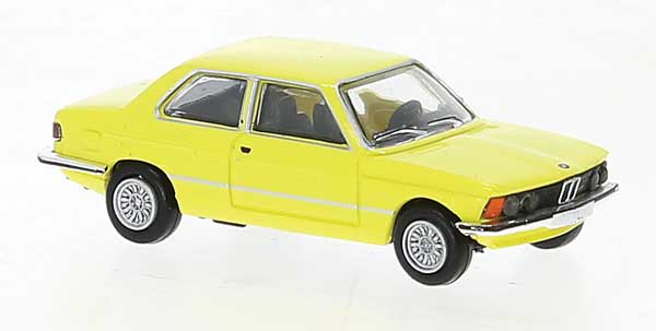 Brekina Automodelle 24302 1975 BMW 323i 2-Door - Assembled -- Yellow, HO Scale