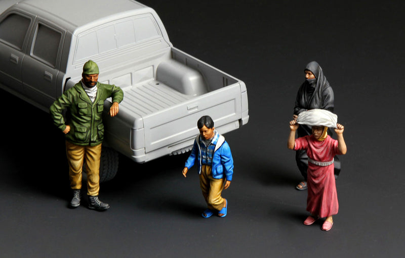 Meng-Model HS-001 MIDDLE EASTERNERS 1:35