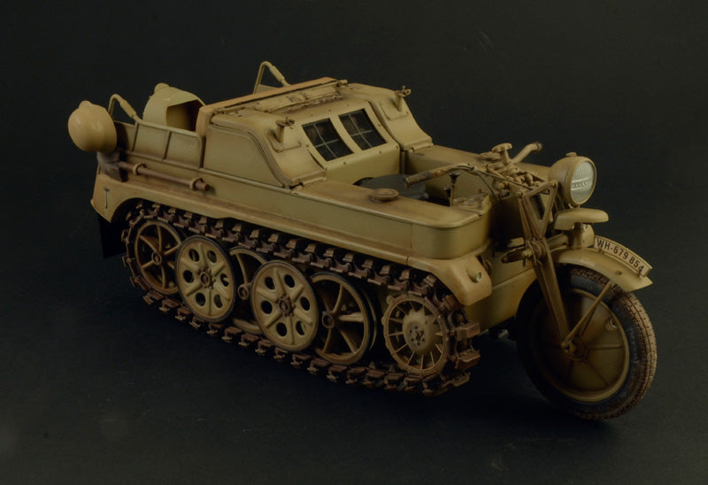 Italeri 7404 - SCALE 1 : 9 KETTENKRAD