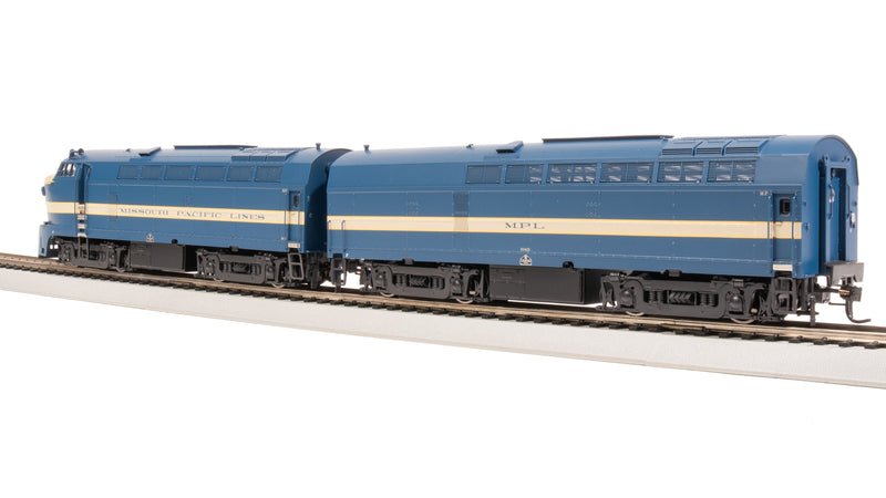 BLI 7706 RF-16 Sharknose A/B, MP 204/204B, Eagle Paint Scheme, A-unit Paragon4 Sound/DC/DCC, Unpowered B, HO (Fantasy Paint Scheme)