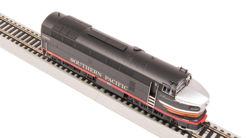 BLI 7709 RF-16 Sharknose A, SP 5551, Black Widow Scheme, Paragon4 Sound/DC/DCC, HO (Fantasy Paint Scheme)