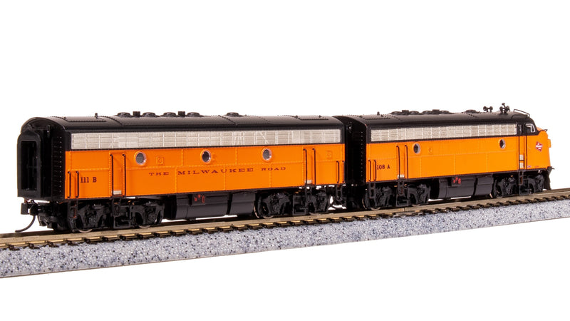 BLI 7755 EMD F7 AB, MILW 108A/111B, Orange & Black, A-unit Paragon4 Sound/DC/DCC, Unpowered B, N