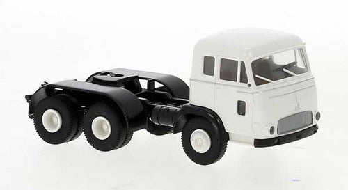 Brekina HO 83227 1964 Magirus Pluto 3-Axle Tractor Only, White