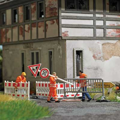 Busch HO 79900 Setting Up Construction Barriers Action Set