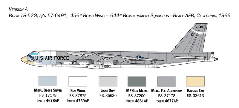 Italeri 1451 - SCALE 1 : 72 B-52G Stratofortress Early version with Hound Dog Missiles