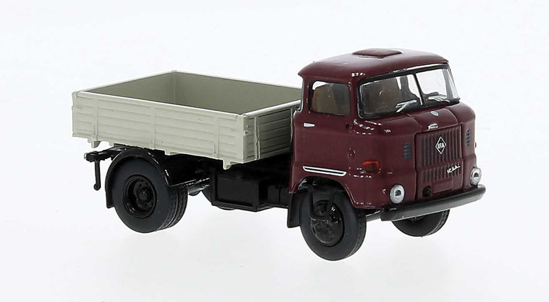 PREORDER Brekina Automodelle 71256 HO IFA W50 Zugmas red/gray