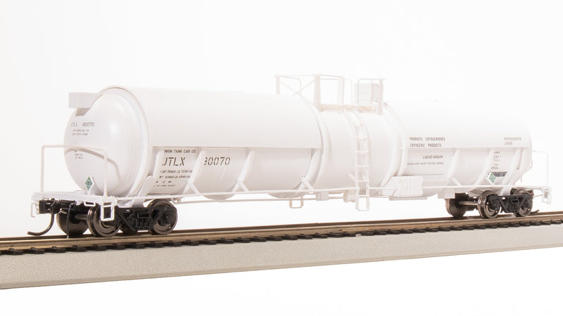 BLI 8037 Cryogenic Tank Car, UTLX White, 2-Pack, HO