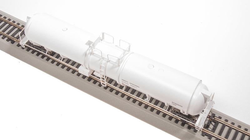 BLI 8037 Cryogenic Tank Car, UTLX White, 2-Pack, HO