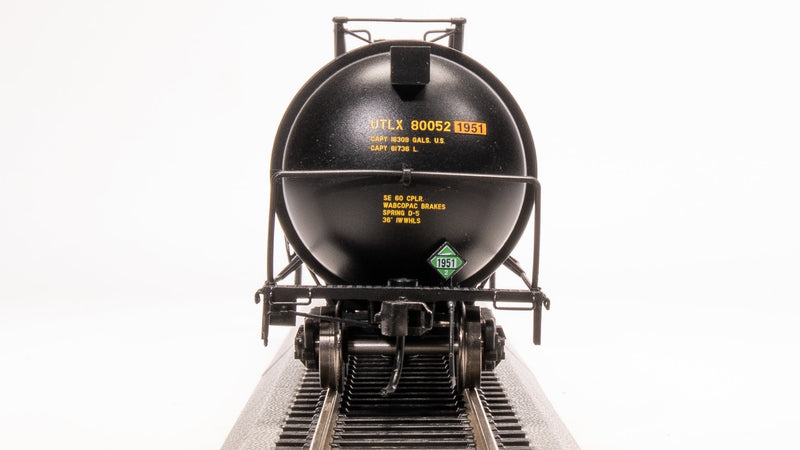 BLI 8038 Cryogenic Tank Car, UTLX Black, 2-Pack, HO