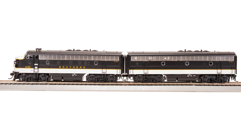 BLI 8165 EMD F3 A/B, SOU 4184/4364, Tuxedo Scheme, A-unit Paragon4 Sound/DC/DCC, Unpowered B, HO