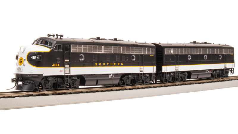 BLI 8165 EMD F3 A/B, SOU 4184/4364, Tuxedo Scheme, A-unit Paragon4 Sound/DC/DCC, Unpowered B, HO