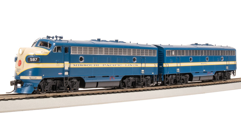 BLI 8194 EMD F7 A/B, MP 587/587B, Eagle Scheme, A-unit Paragon4 Sound/DC/DCC, Unpowered B, HO