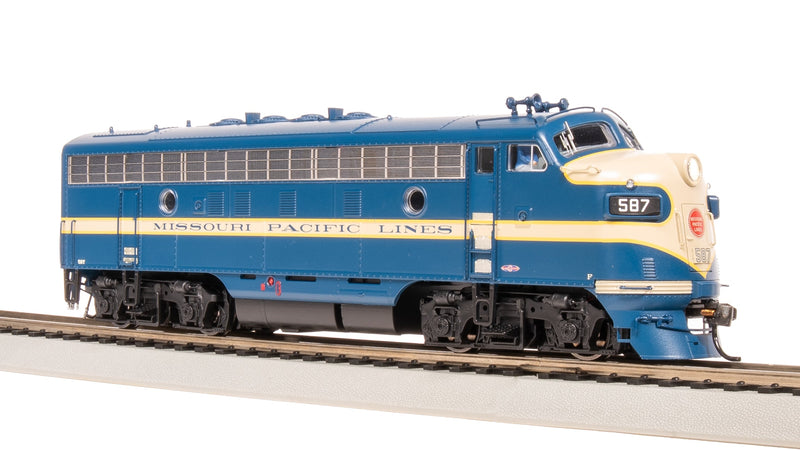 BLI 8194 EMD F7 A/B, MP 587/587B, Eagle Scheme, A-unit Paragon4 Sound/DC/DCC, Unpowered B, HO