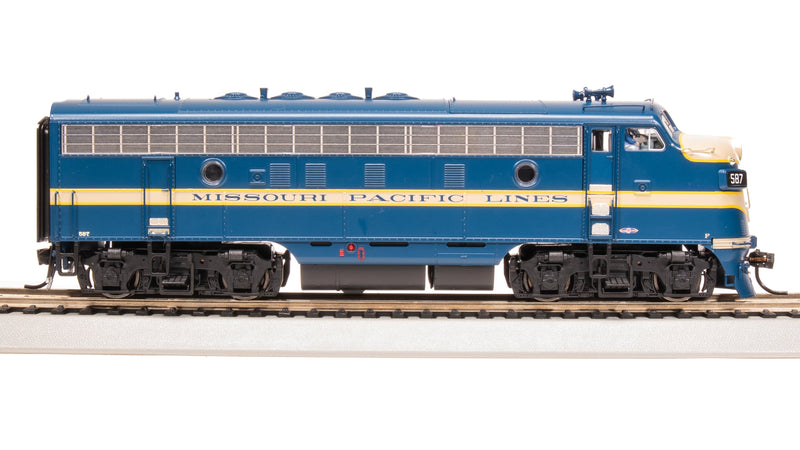 BLI 8194 EMD F7 A/B, MP 587/587B, Eagle Scheme, A-unit Paragon4 Sound/DC/DCC, Unpowered B, HO